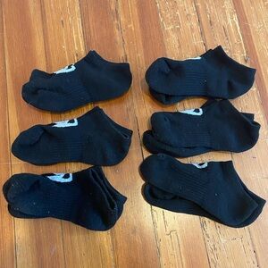 ASICS black low cut socks. 6 pairs size small